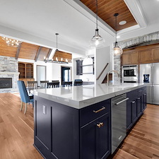 Cedar-Shores-A-Modern-Lakeside-Home-in-Newark-Ohio 3